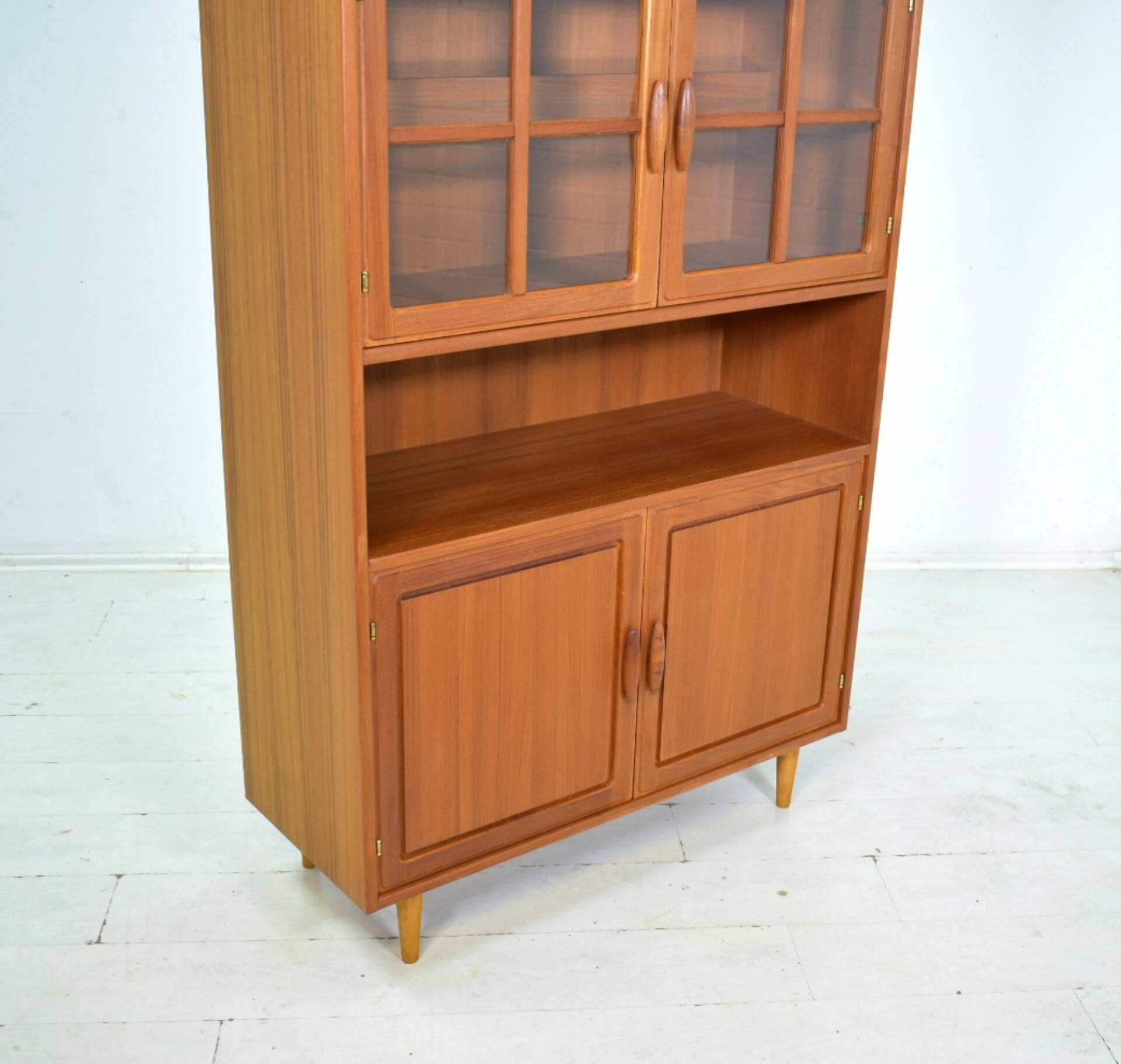 Highboard by Dyrlund 1970s skandinavian Teak showcase Danish