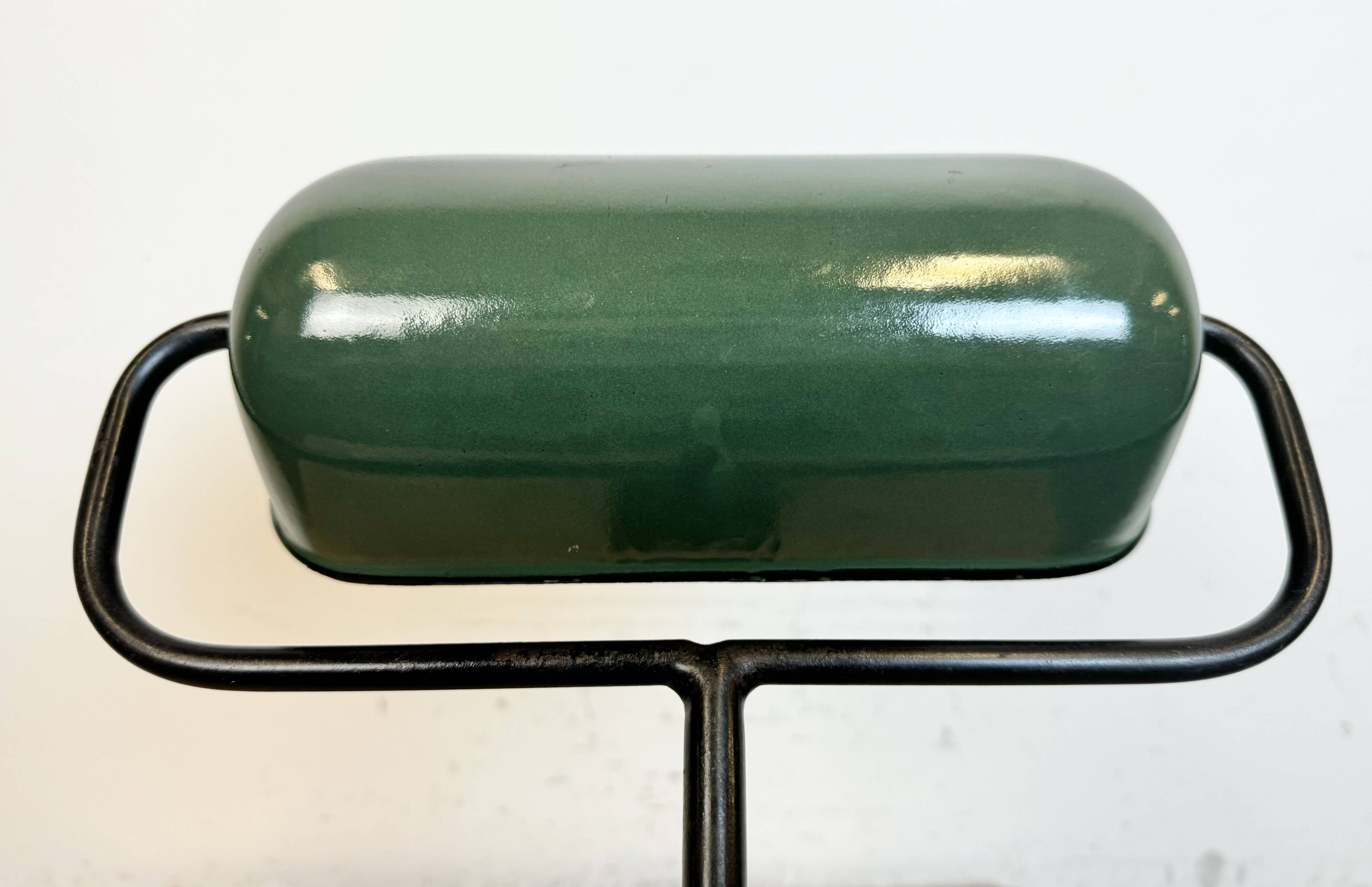 Lampe de Banque Vintage en Émail Vert de BUR, 1930s