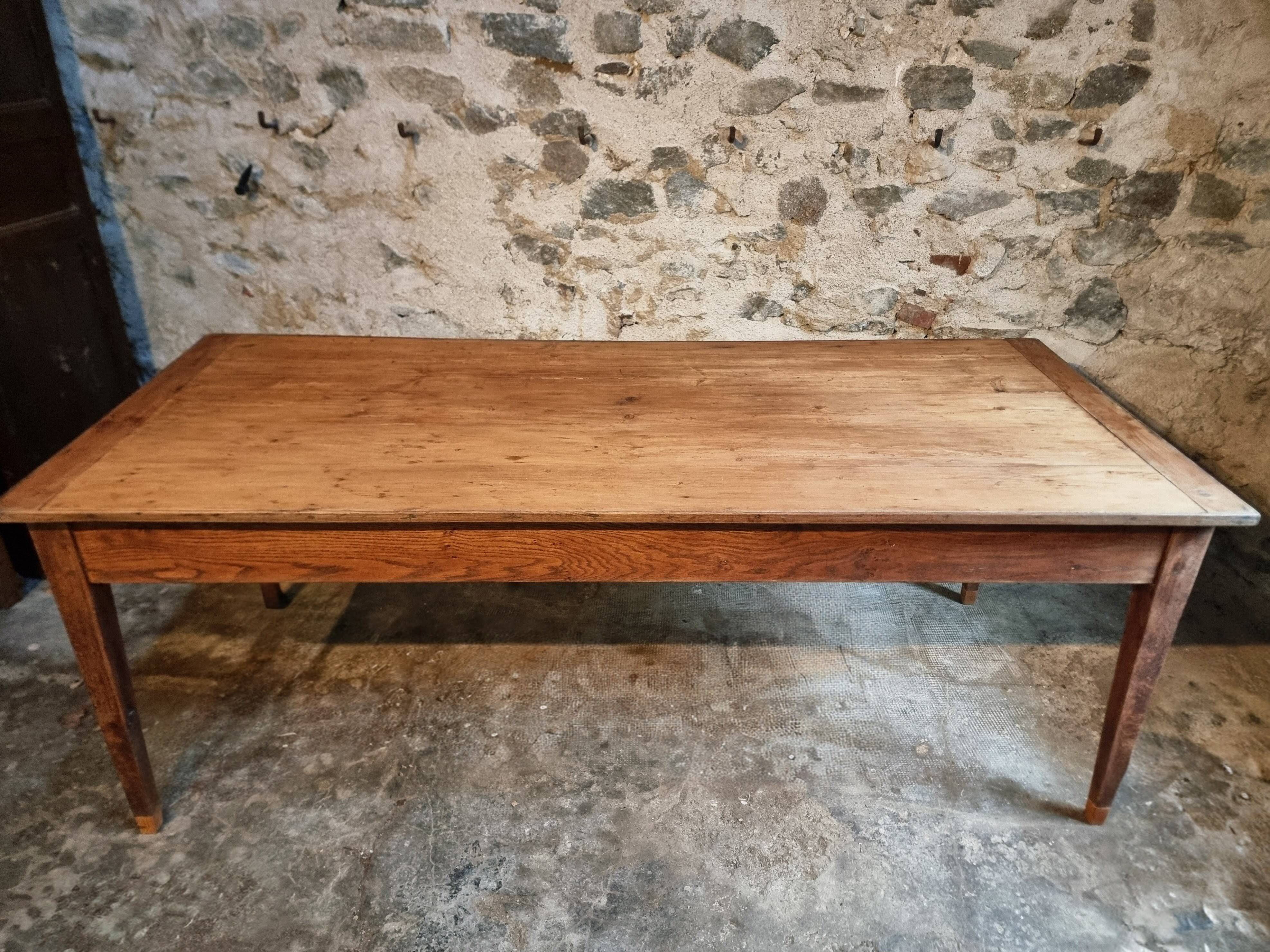 Old French farmhouse table – Rustic workshop table with 3 drawers