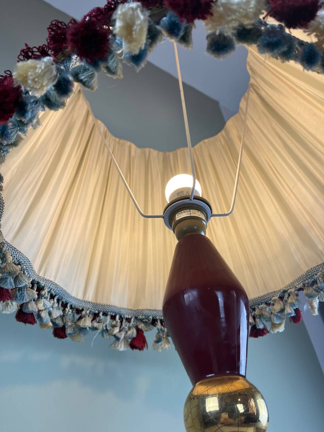 Grande lampe vintage en céramique rouge signée Drimmer – abat-jour pl