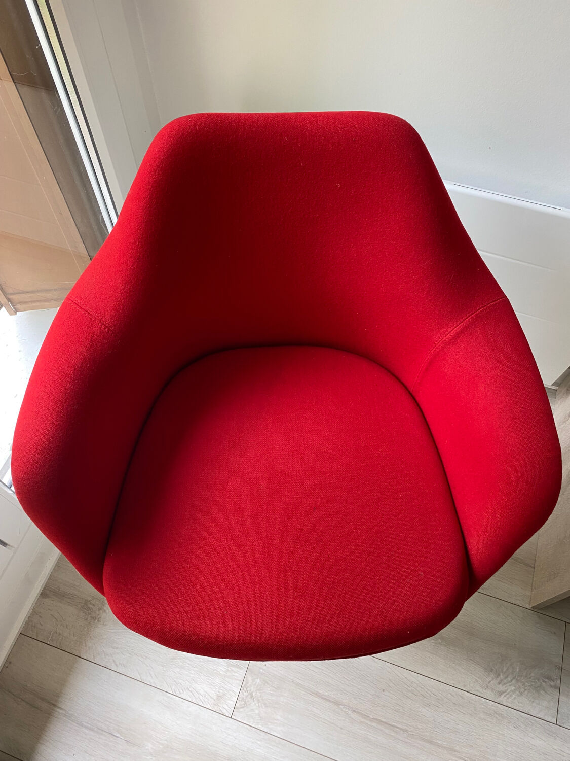 Fauteuil Tulip pivotant par Eero Saarinen