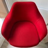 Fauteuil Tulip pivotant par Eero Saarinen