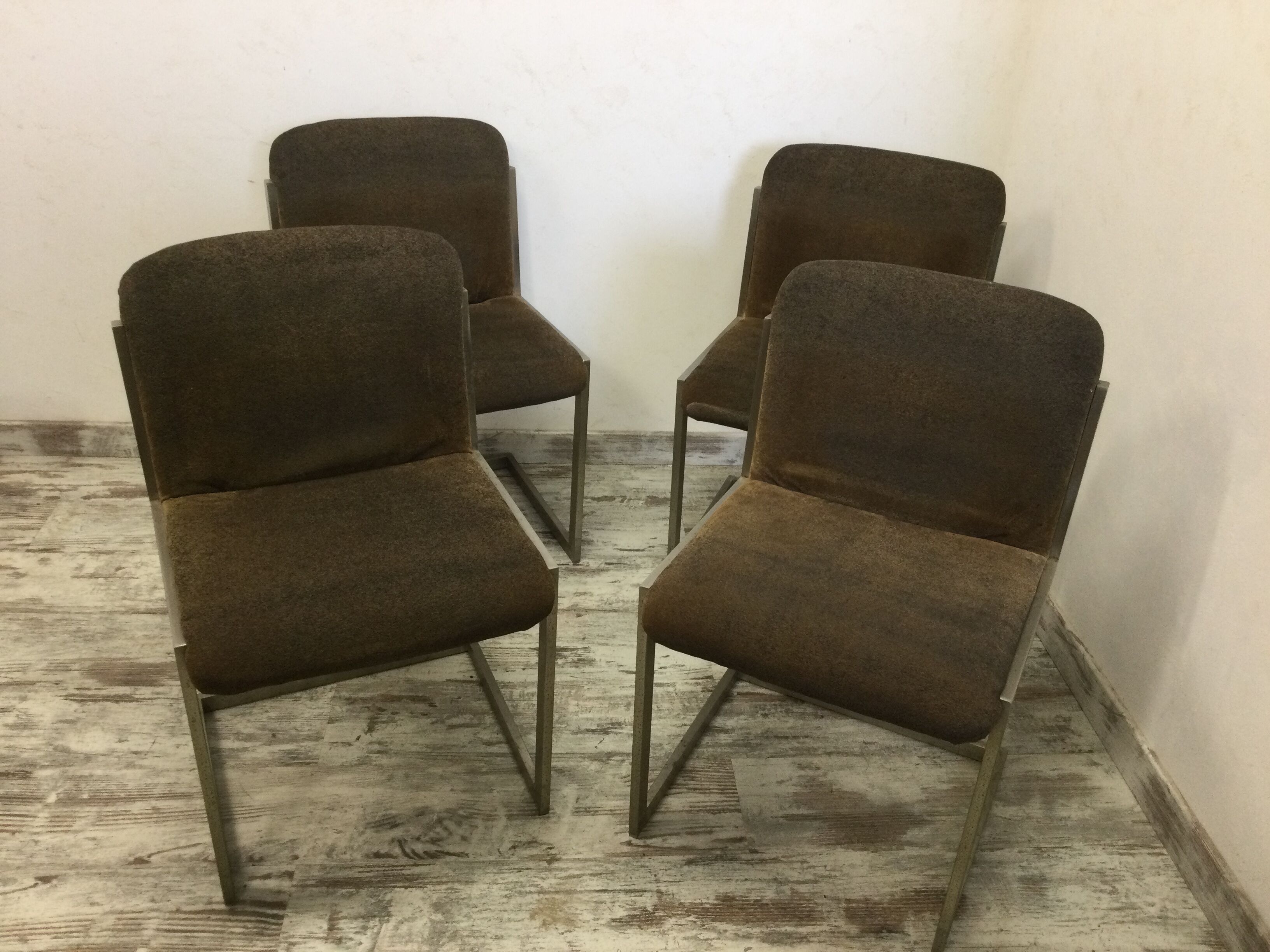 Design table year 70