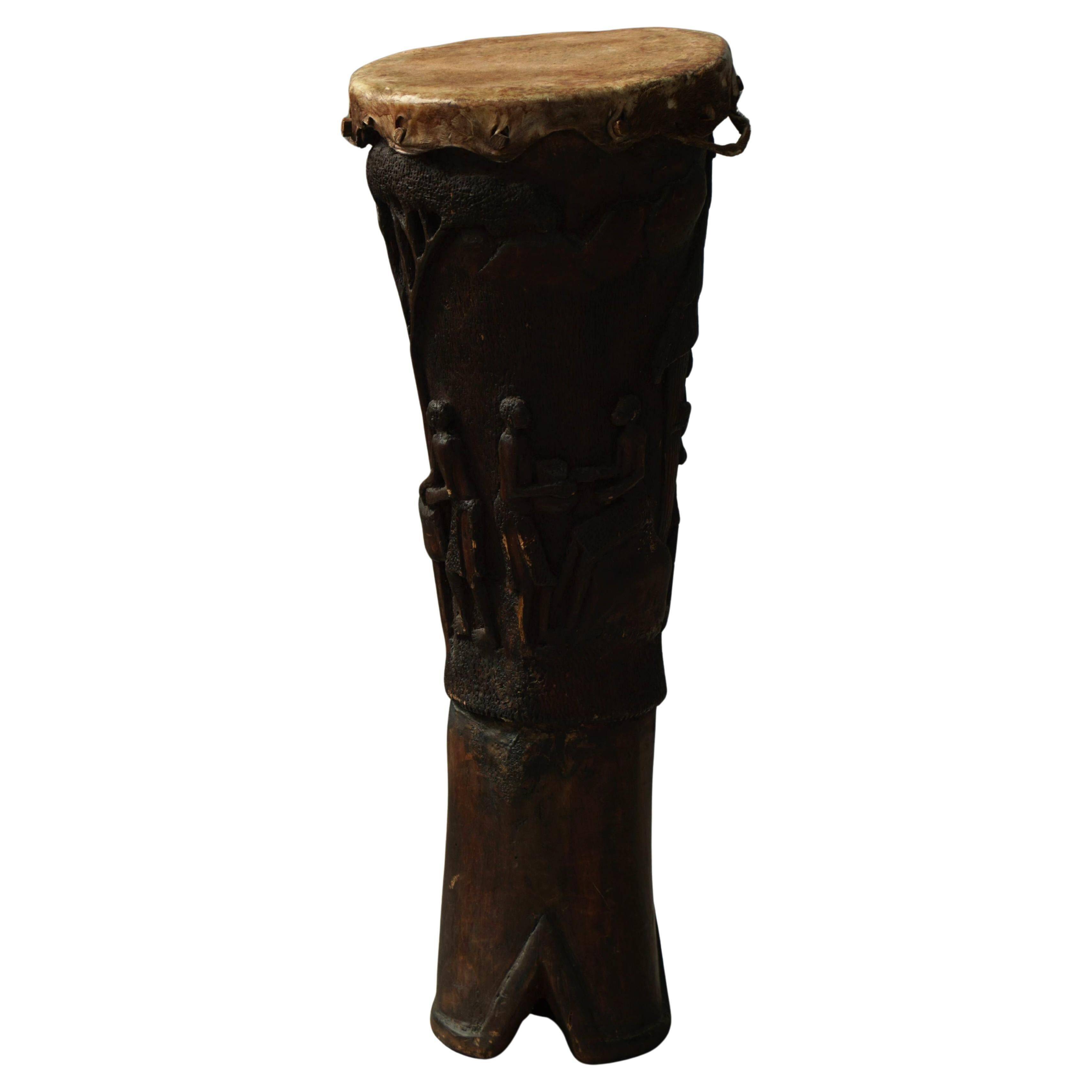 Sculpture / Organic wooden tambour, African carved, 20th century