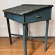 Ancien pupitre d'enfant, bureau