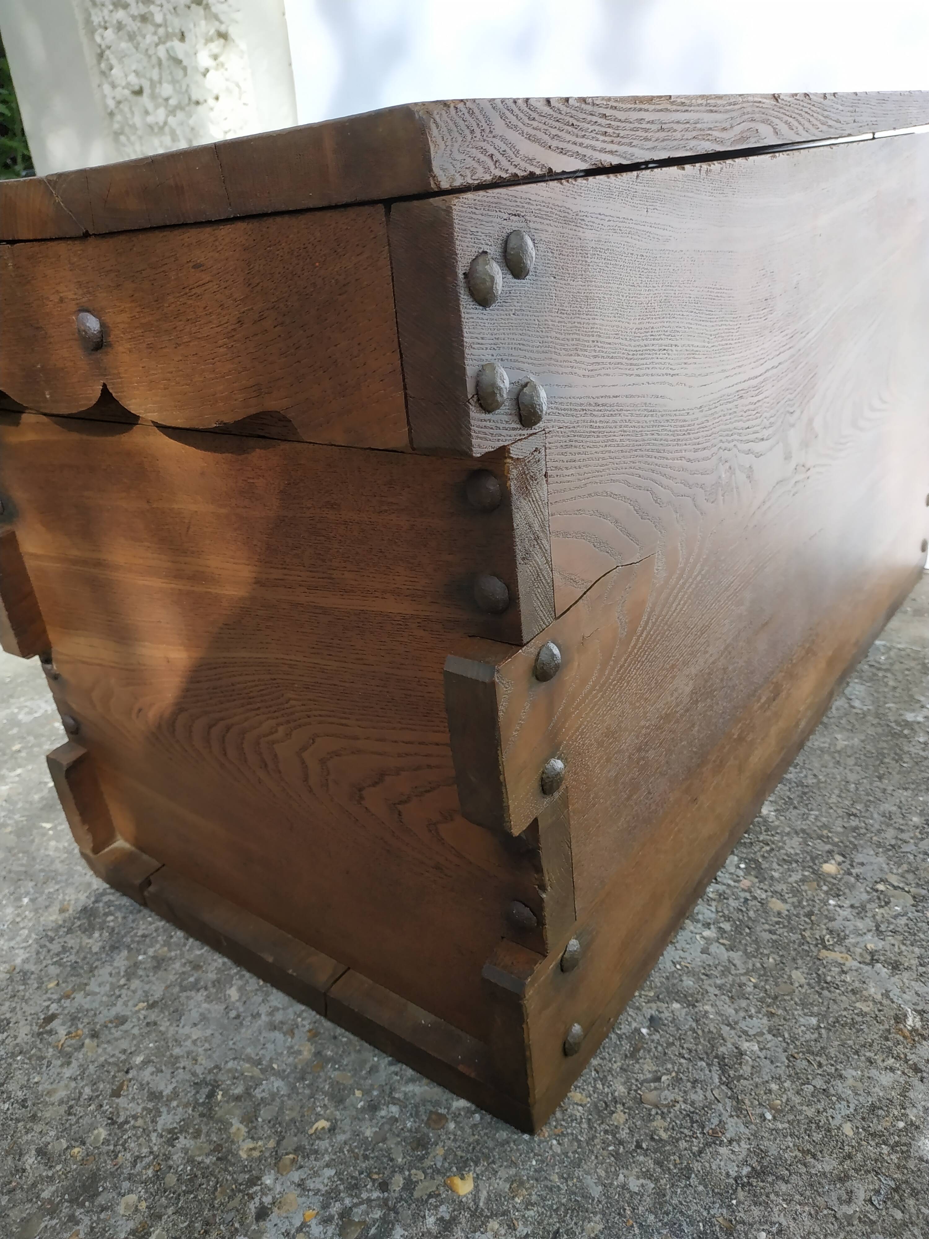 Box-bench, Japan 19th