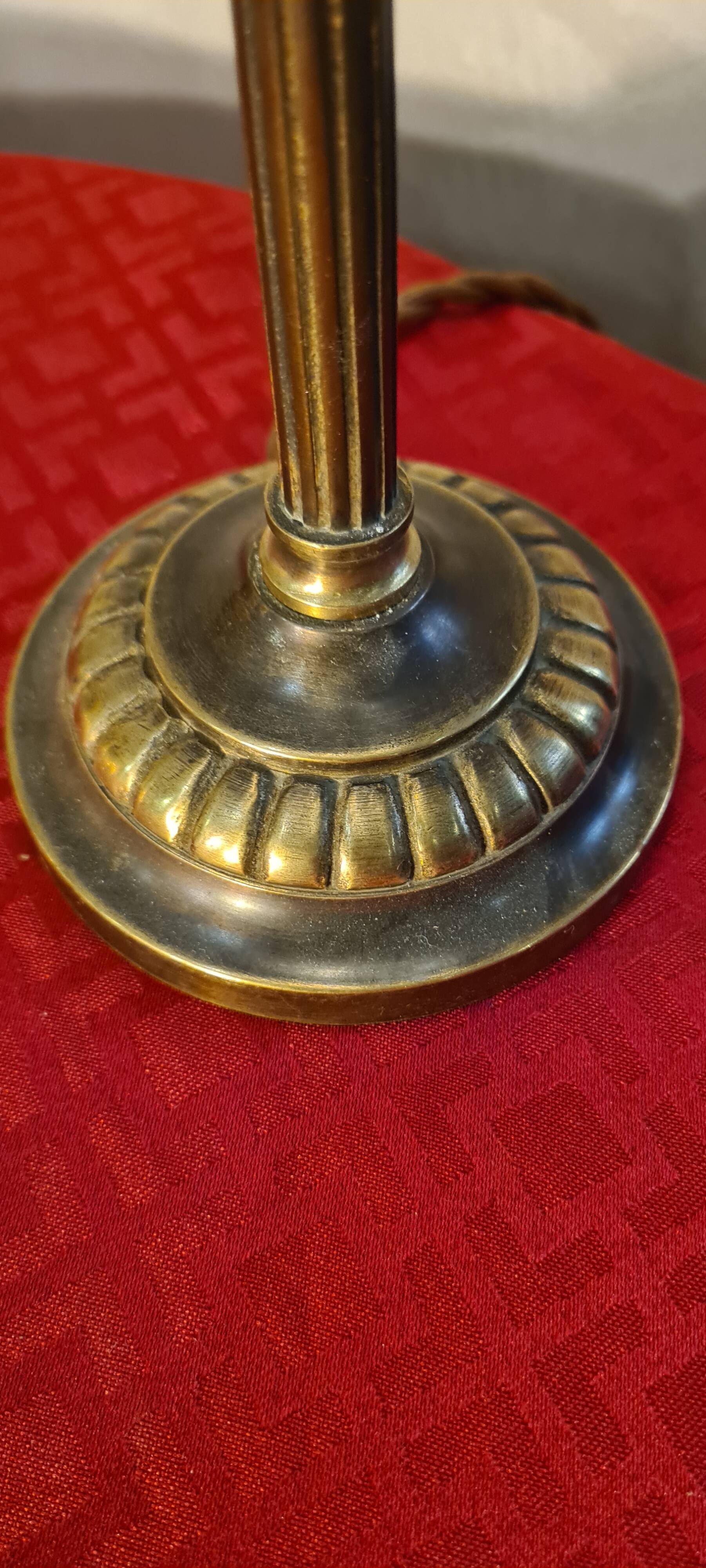 1920s brass lamp with tiffany stained glass shade 48x14