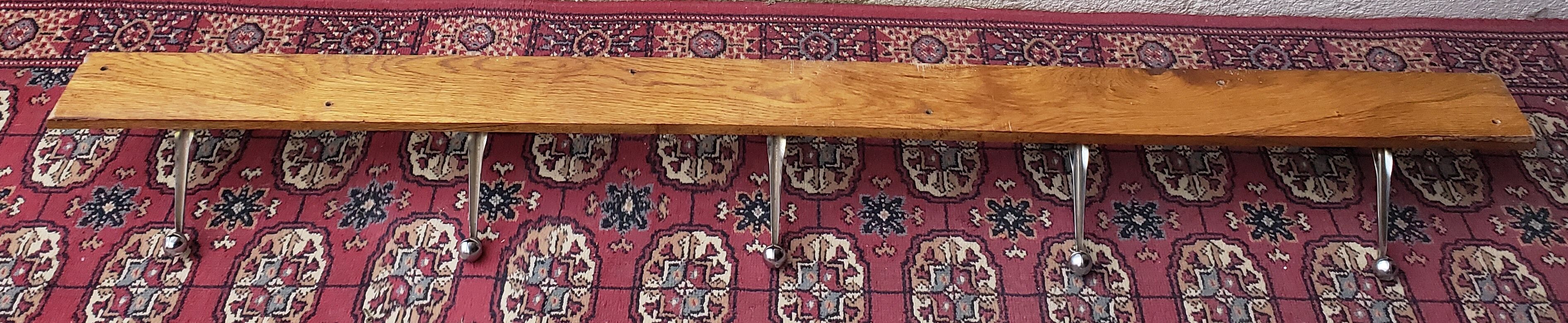 Coat rack 5 metal pads