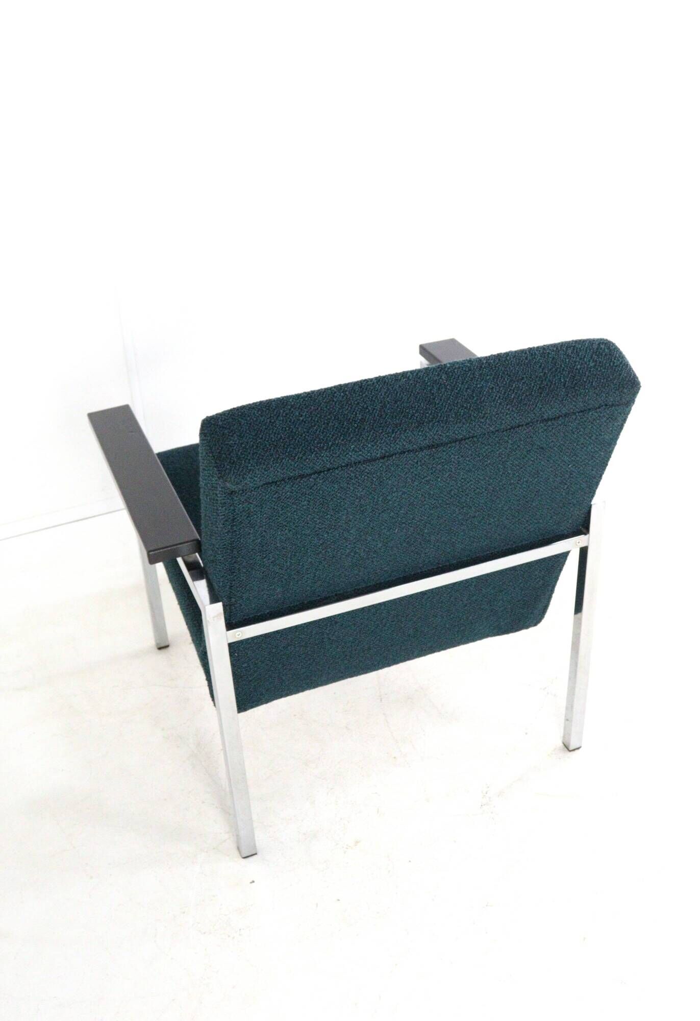 Gijs van der Sluis armchair no. 30 | more pieces in stock - new upholstery