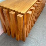 Credenza Brutalista de Gaetan Pullanghiel