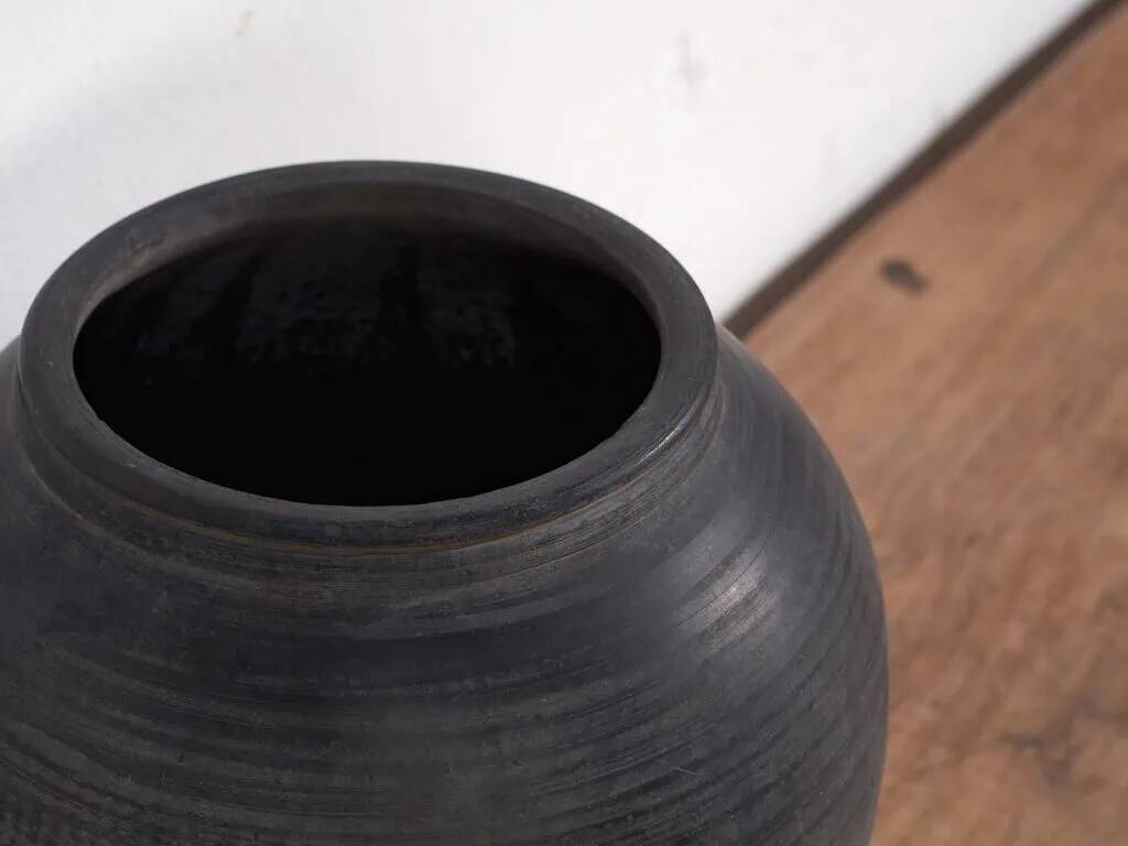 Antique vase in dark tones (c.1900) #3