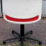 Pollock-minded office chair