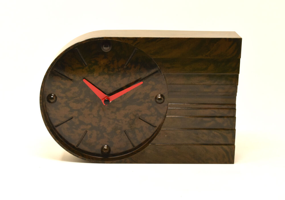 Bakelite clock