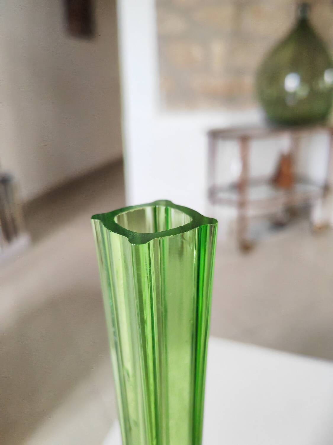 Green soliflore vase