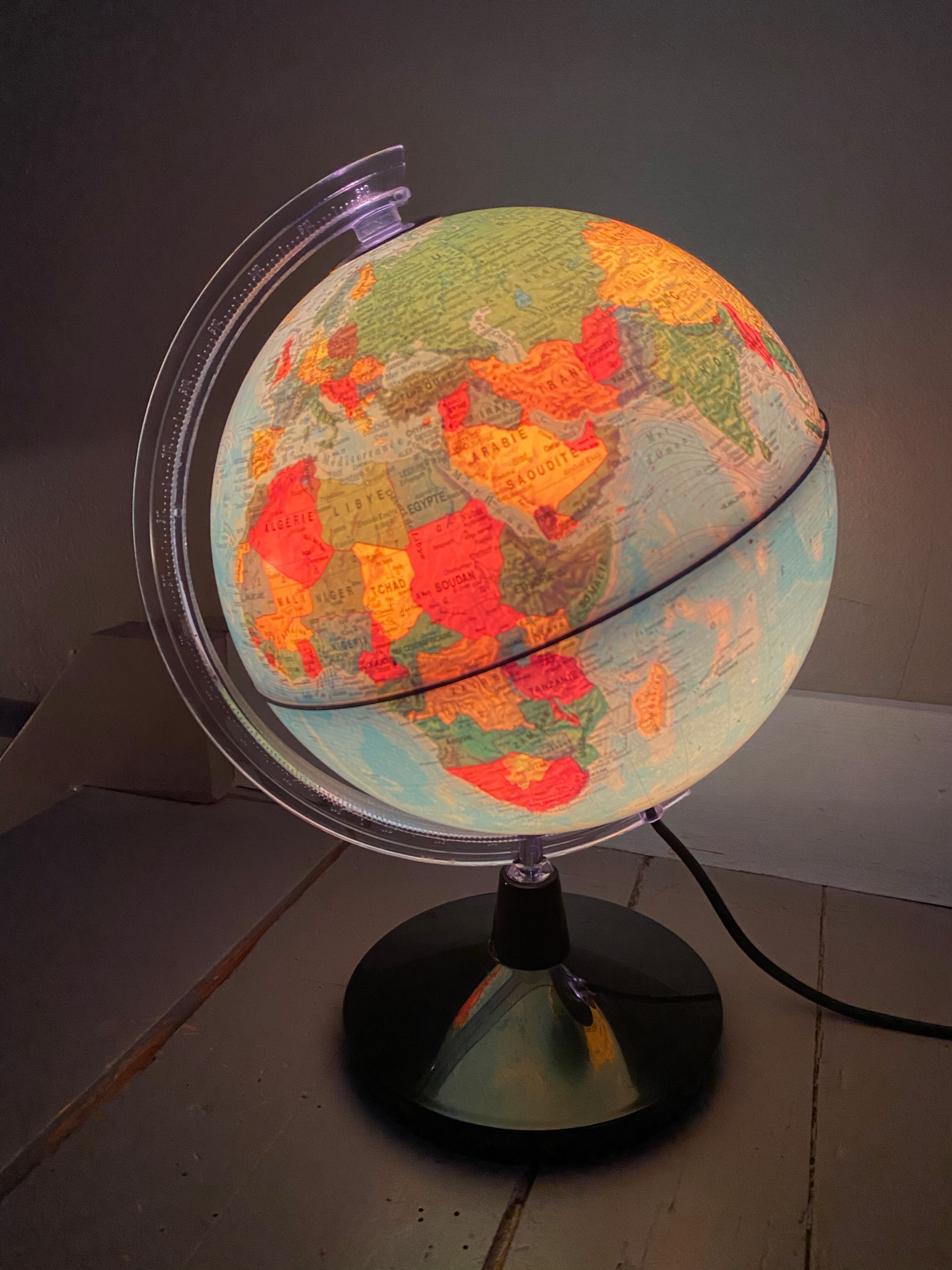 Vintage light globe