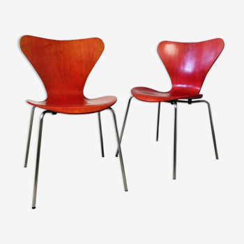 Pair of chairs 3107 by Arne Jacobsen for Fritz Hansen, 1976