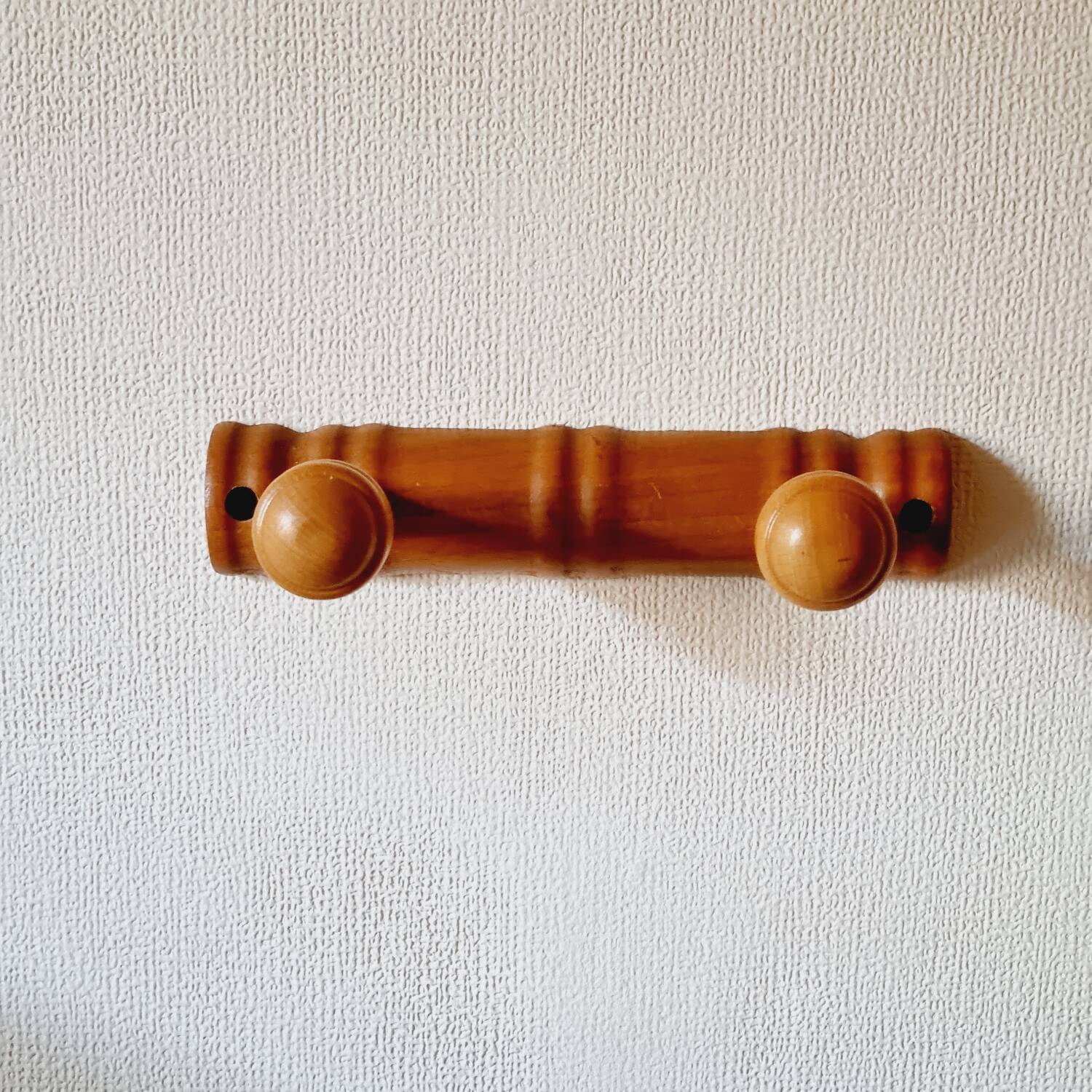 Mini wooden coat rack