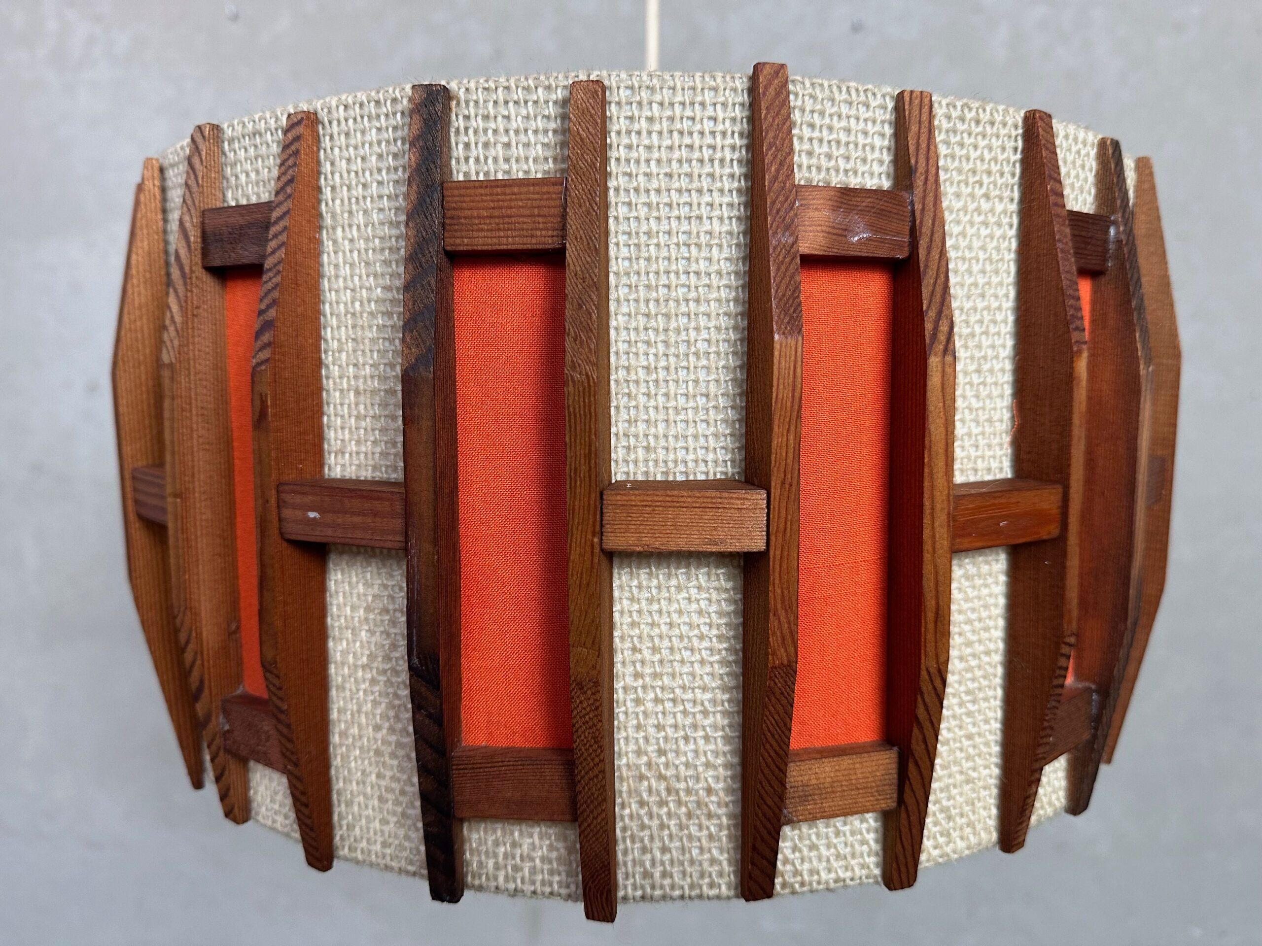 Vintage pendant lamp – jute and teak – Massive