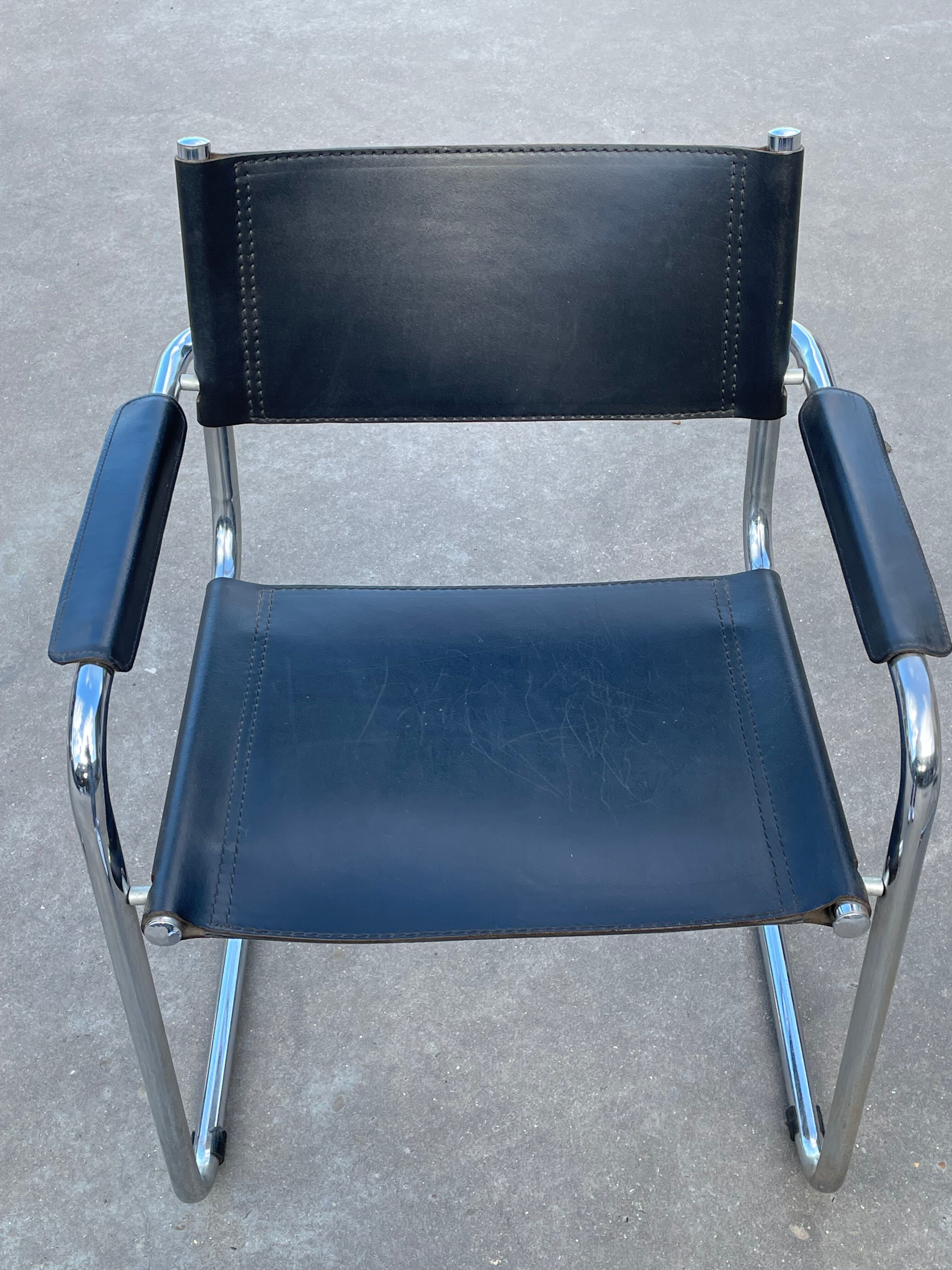 Set of 6 bauhaus cantilever chairs black leather and chrome design