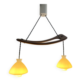 Suspension Rispal en bois avec globes opalin
