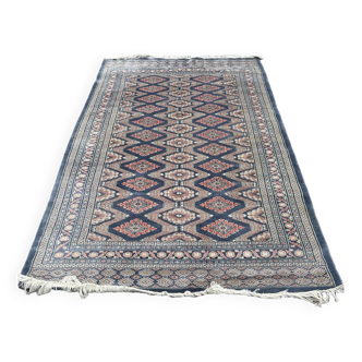 Grand tapis persan