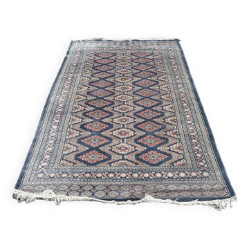 Grand tapis persan