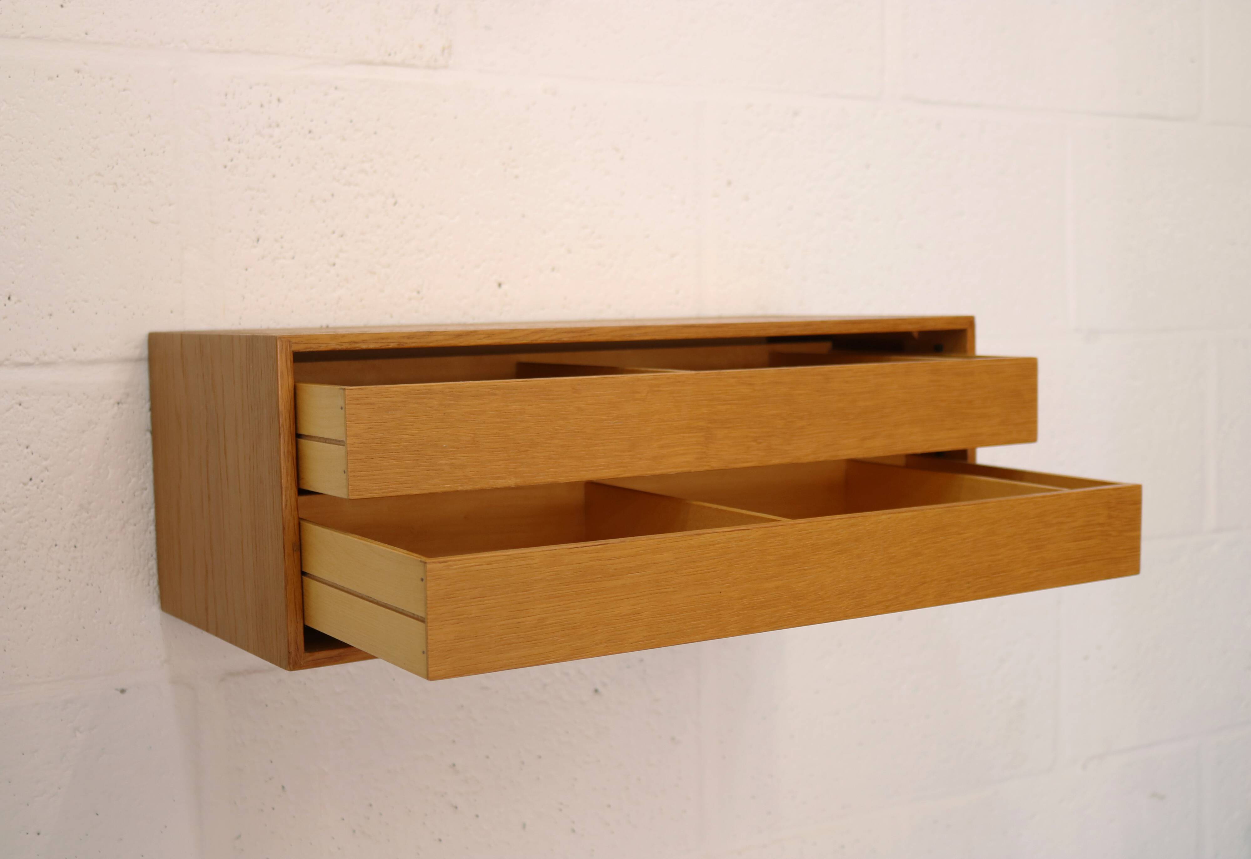 Rare floating nightstand  in oak wood with  drawers - Denmark 70