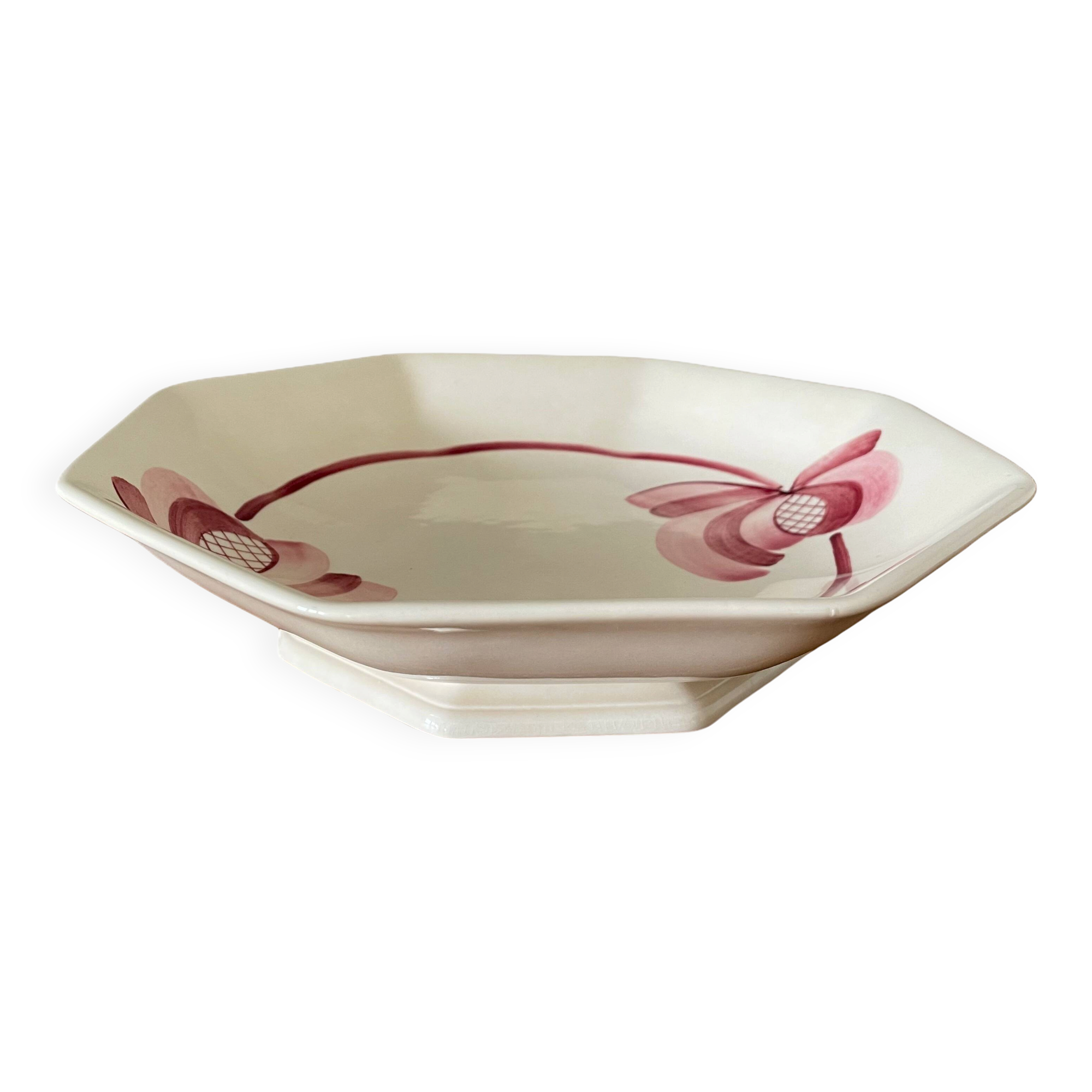 Antique compote dish in Villeroy & Boch earthenware.