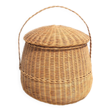 Rattan braided basket basket
