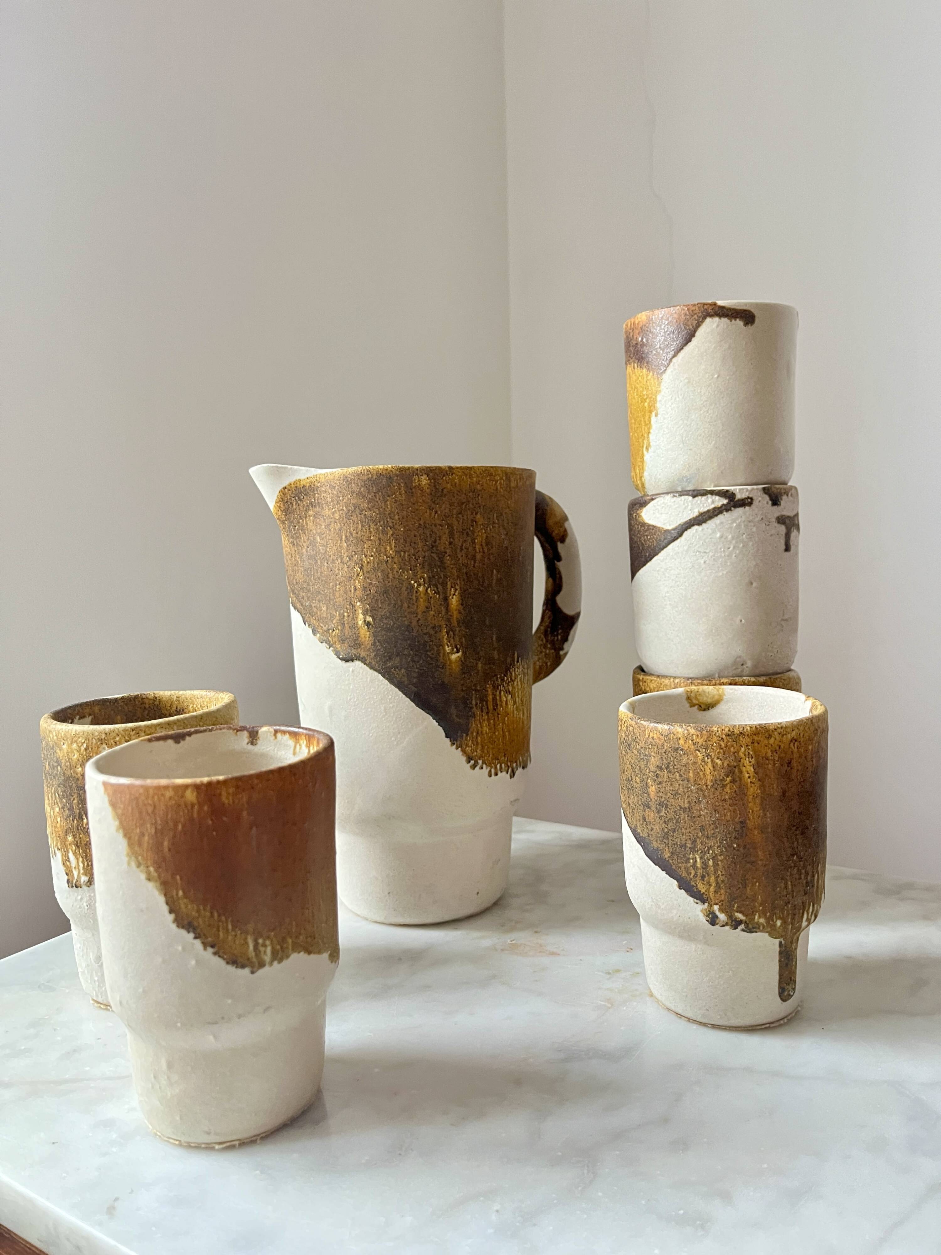 Tasses et pichet en céramique à glaçure goutte à goutte, Allemagne, années 1970
