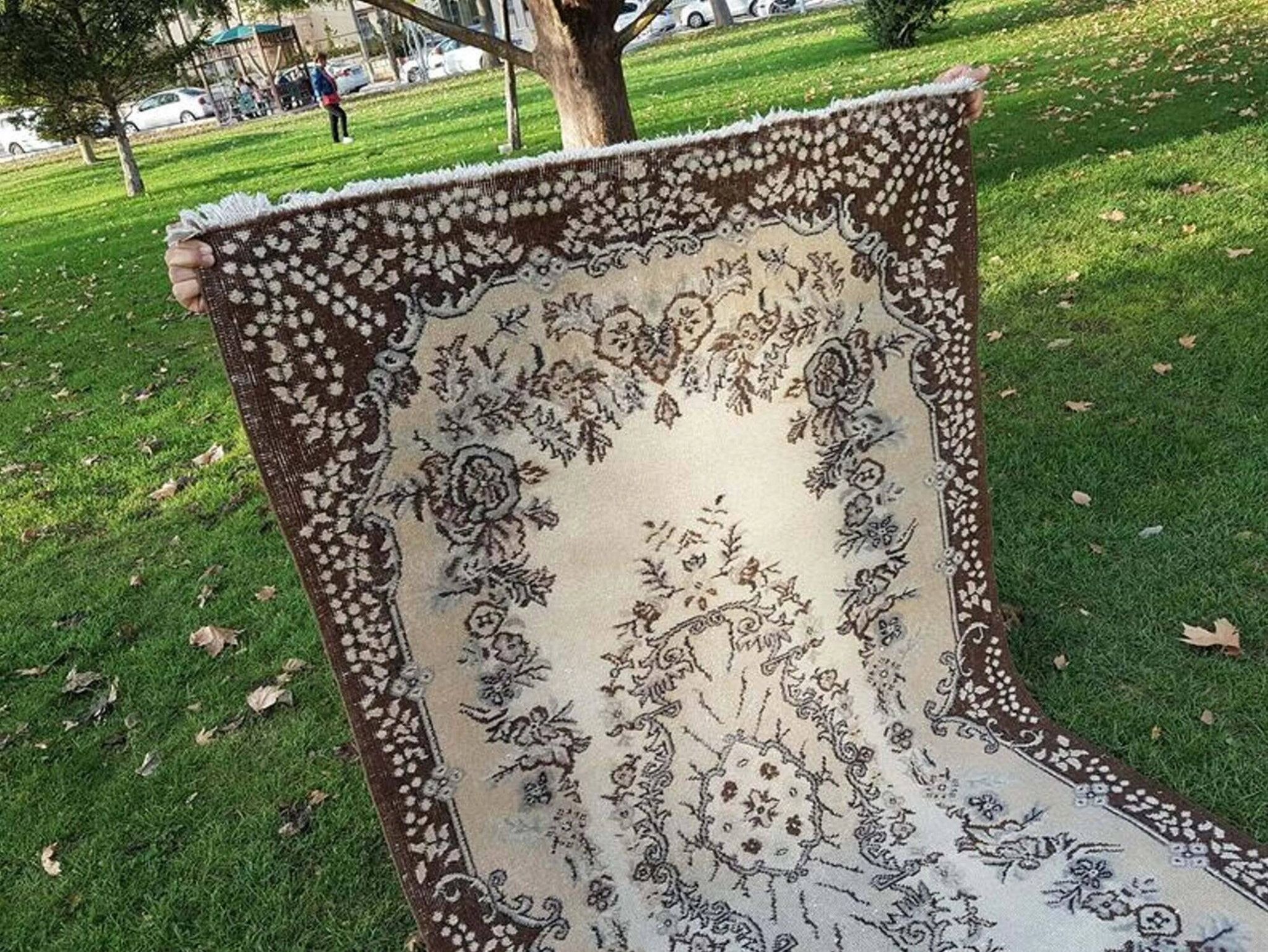 Vintage handmade Turkish rug 118x220 cm