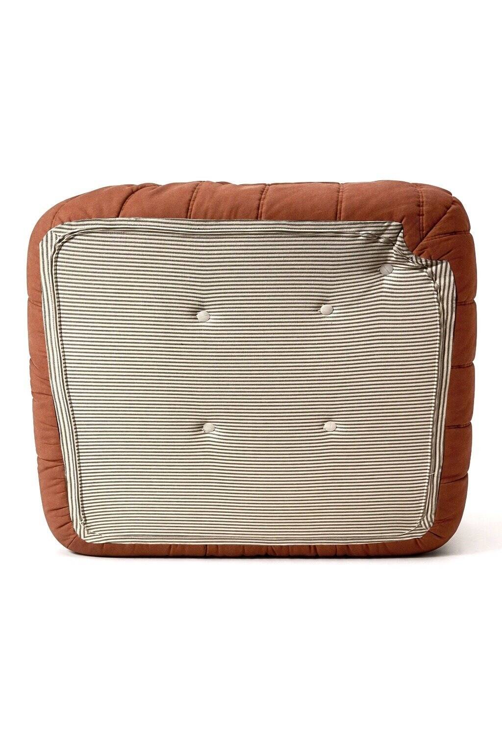 Paire de chauffeuses Togo de Michel Ducaroy, Ligne Roset