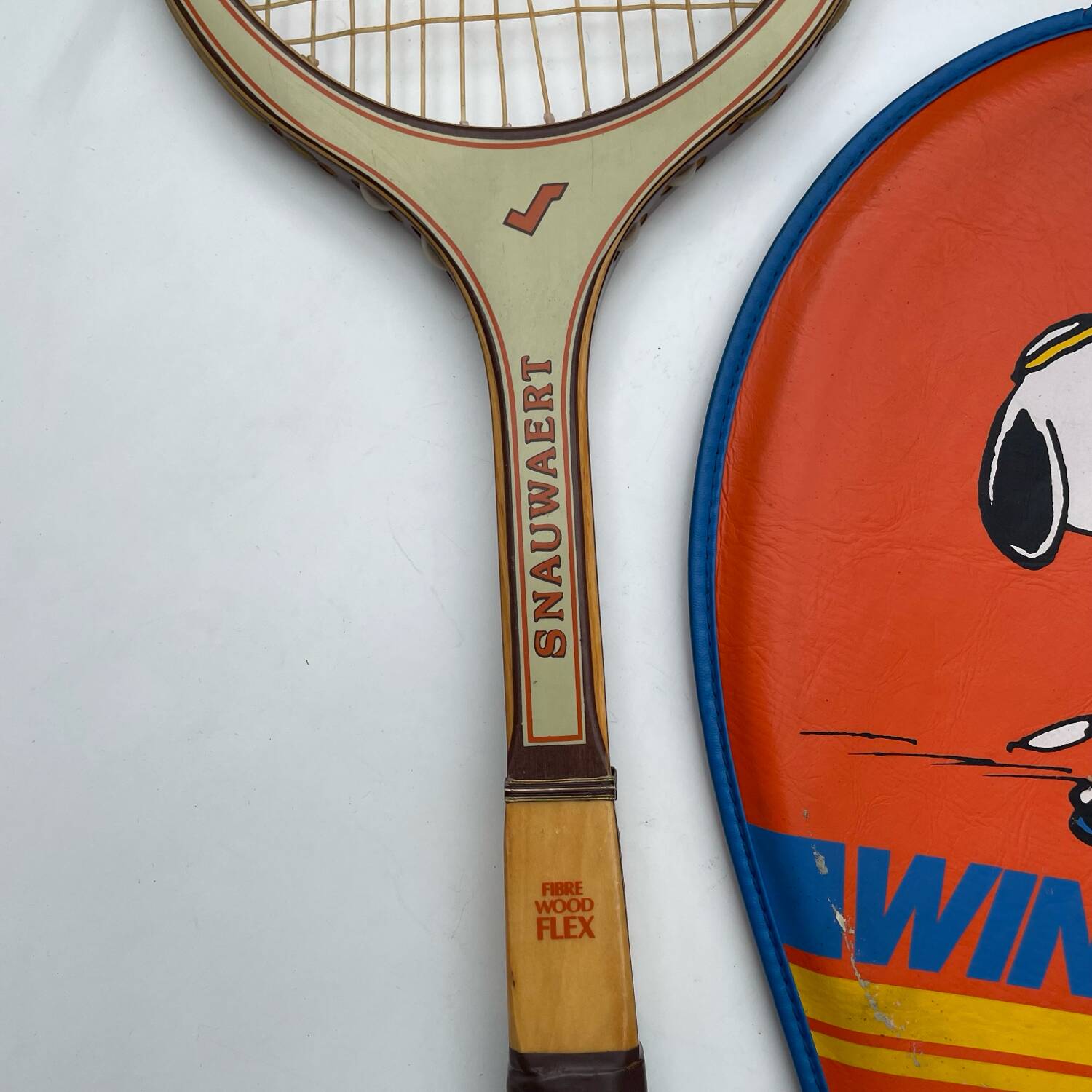 Raquette de tennis Snoopy John Newcombe