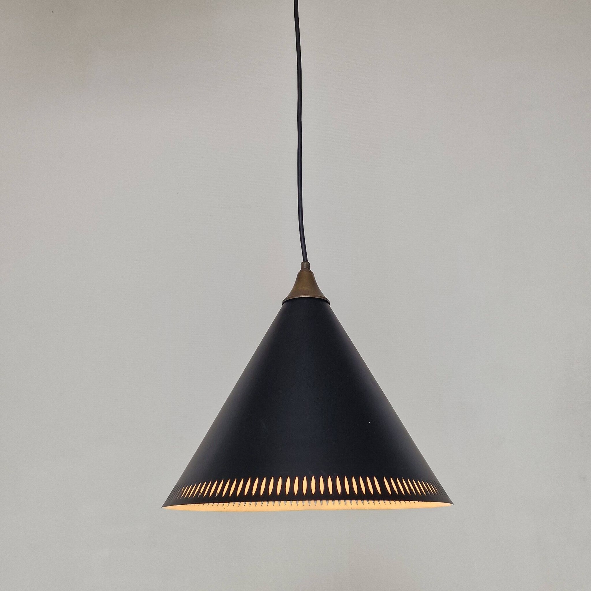 Suspension “Kegle” Bent Karlby pour Lyfa , Danemark, années 1970