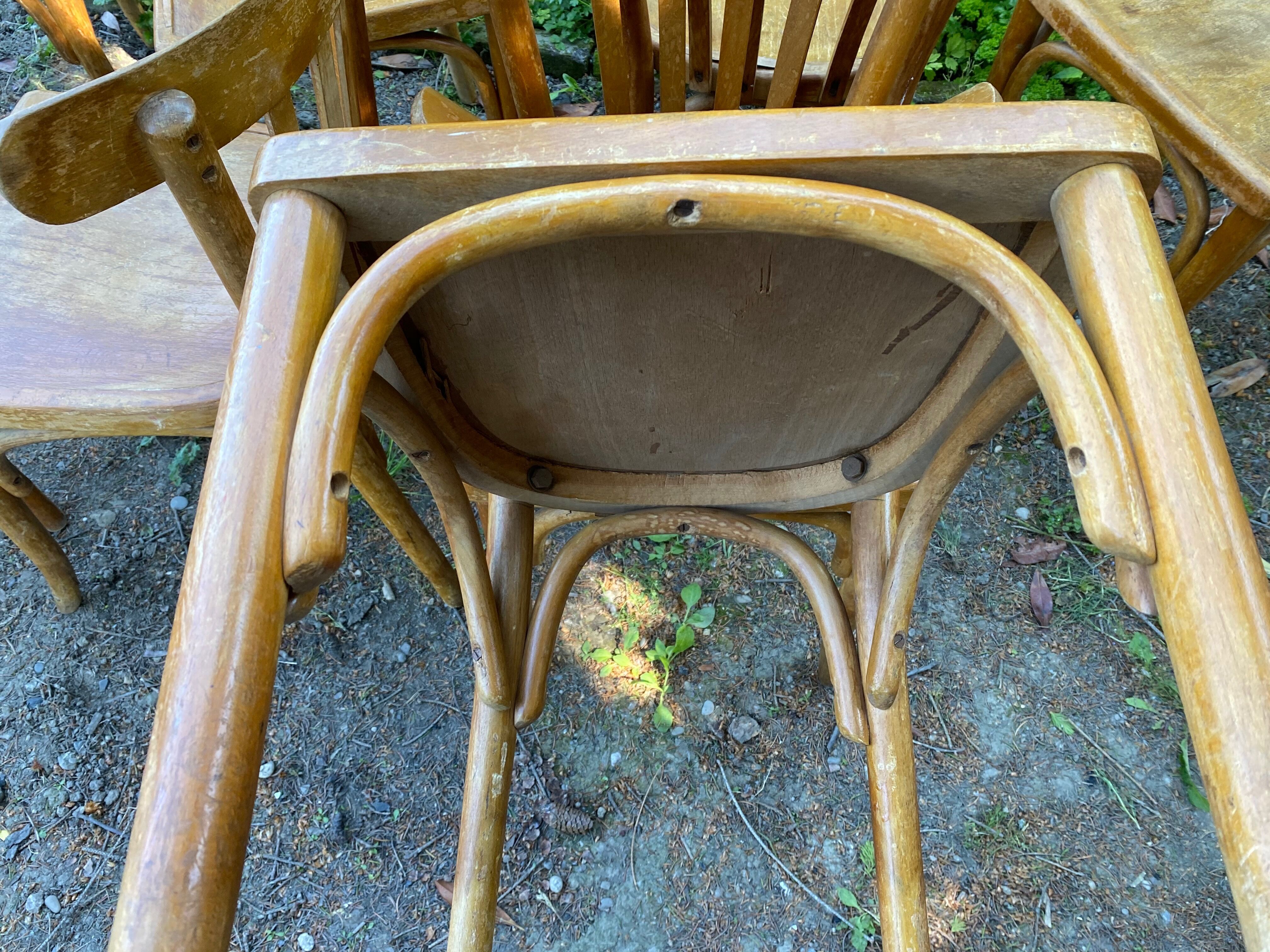 Lot de 8 chaises de bistrot vintage 1950