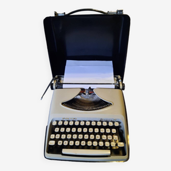 POLYJO typewriter