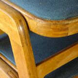 2 tabourets mid-century à pieds compas, vers 1950 skaï vert et  hêtre  blond