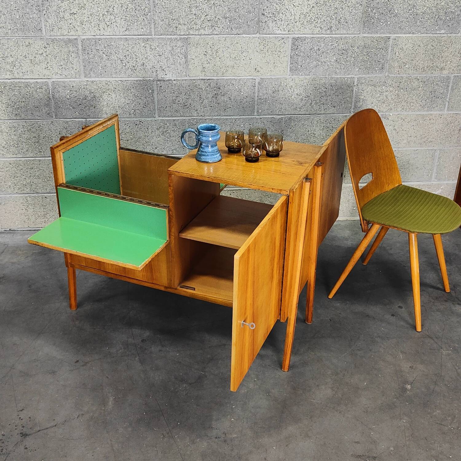Bar buffet, divider by Frantisek Jirak for Tatra Nabytok 1960