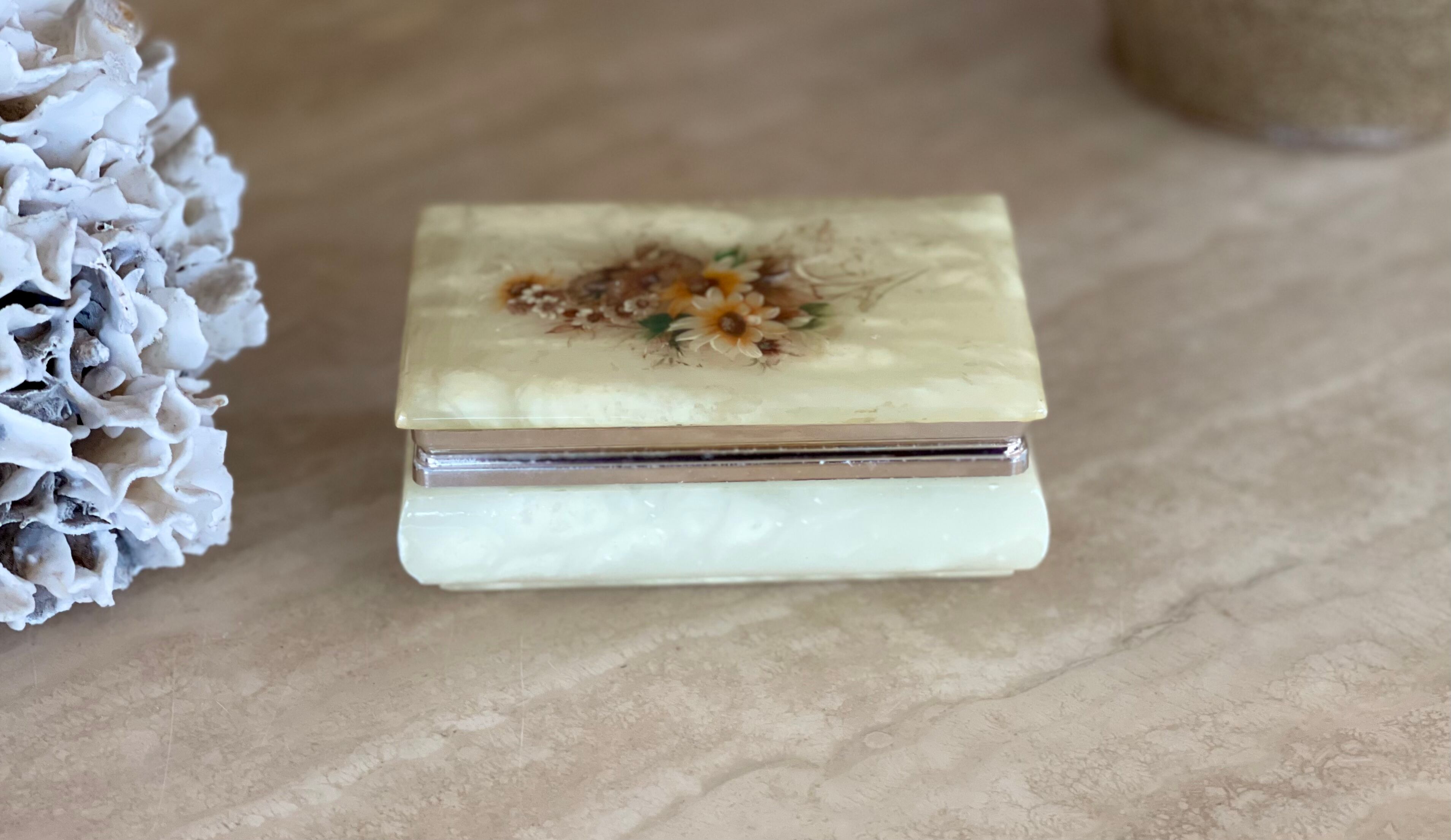 Alabaster box 1960