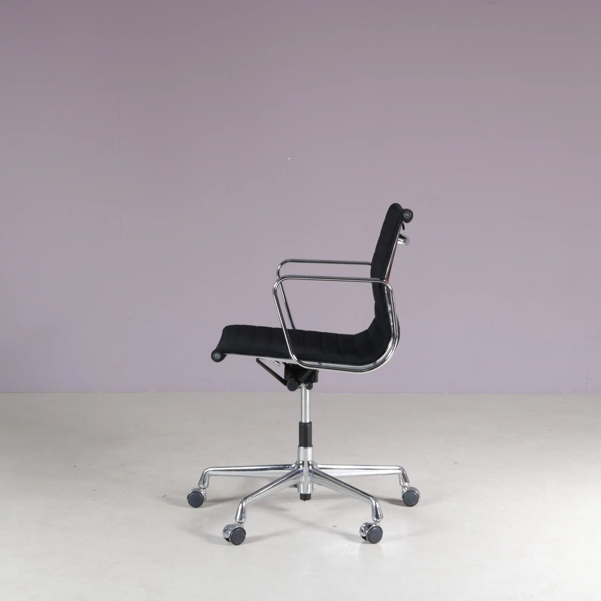 2000s “EA118” chair by Charles & Ray Eames for Vitra, Germany