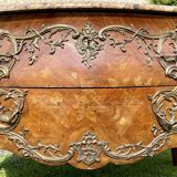 Commode marqueterie & bronze style Louis XV