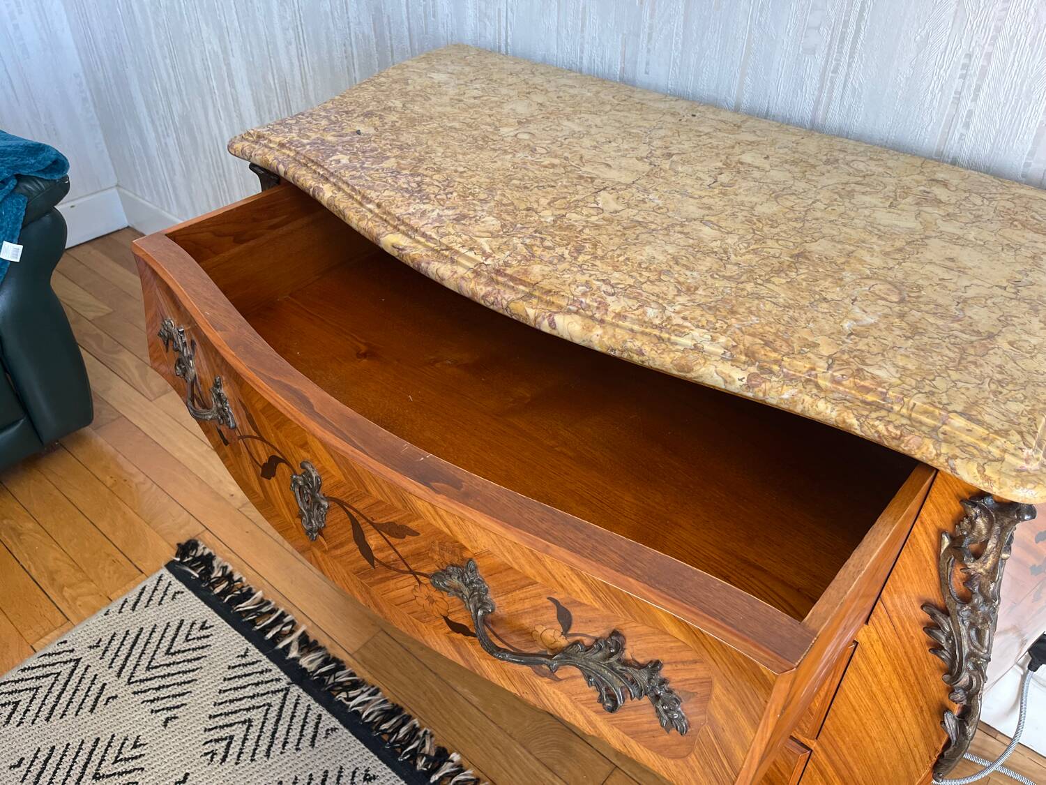 Louis XV style commode in wood and marble