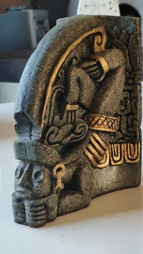 Paire de serre-livres de figurines aztèque maya danseurs contorsionnistes. mésoamérique