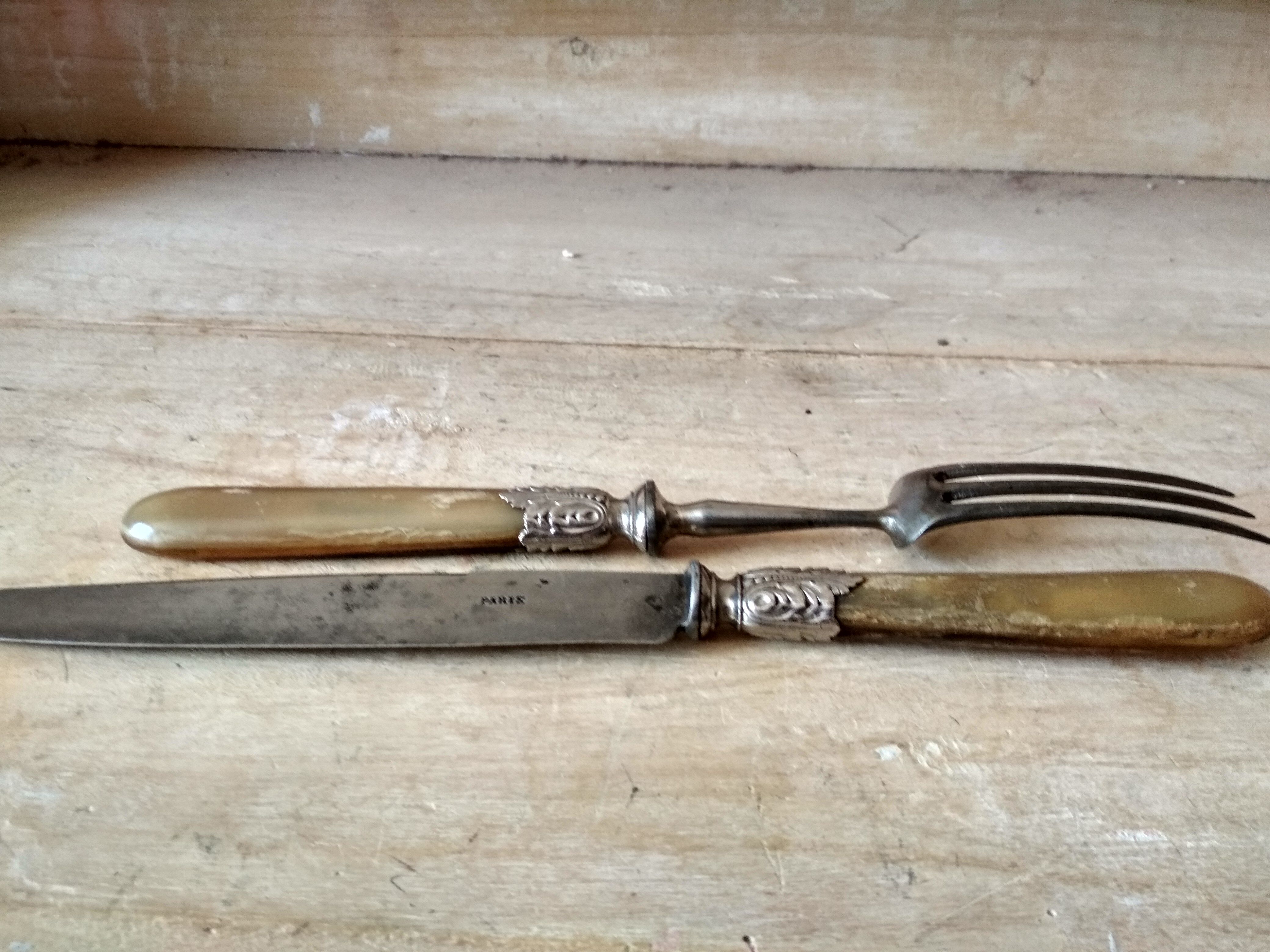 Paire de couverts à découper