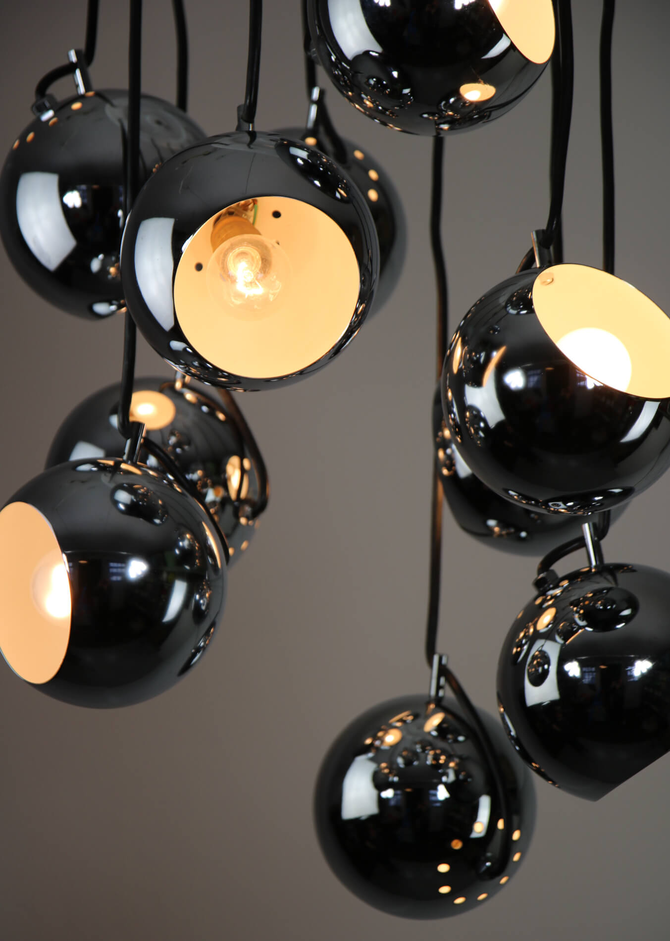 Lustre italien en cascade chromée du milieu du siècle par Guzzini pour Meblo