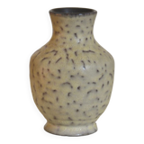 Small cream vase signed Japanese style