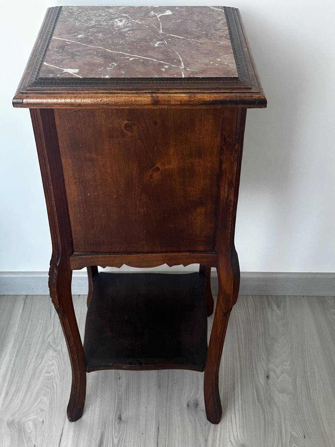 Nightstand / side table in wood and marble, late 19th century.