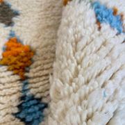 Traditional handmade wool rug size 150 x 250 cm