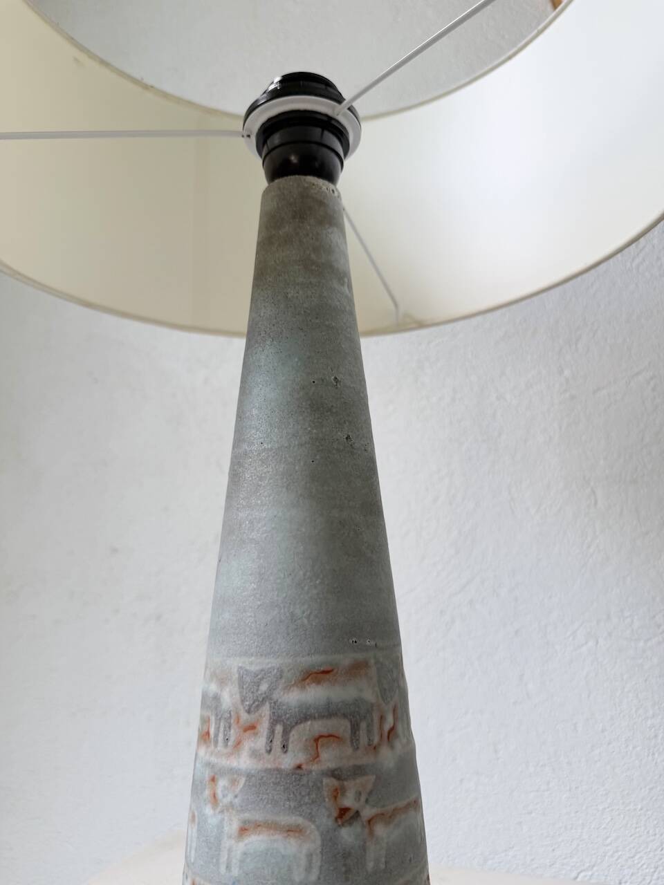 Lampe de table céramique bleue style 1950