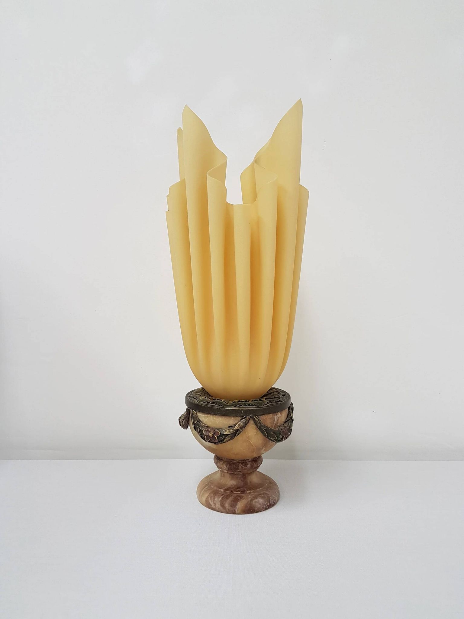 Modern draped torch table lamp Bourbon - Georgia Jacob - France